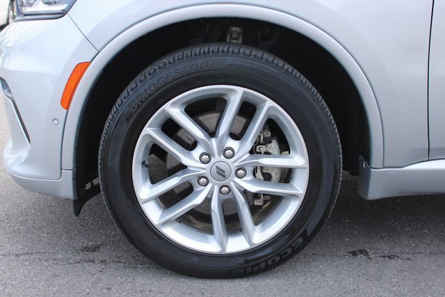 Used 2025 Dodge Durango GT image 34