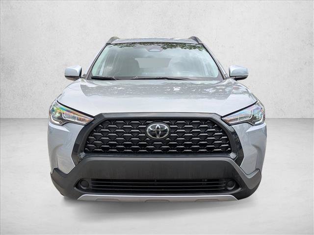 Used 2024 Toyota Corolla Cross LE FWD image 2