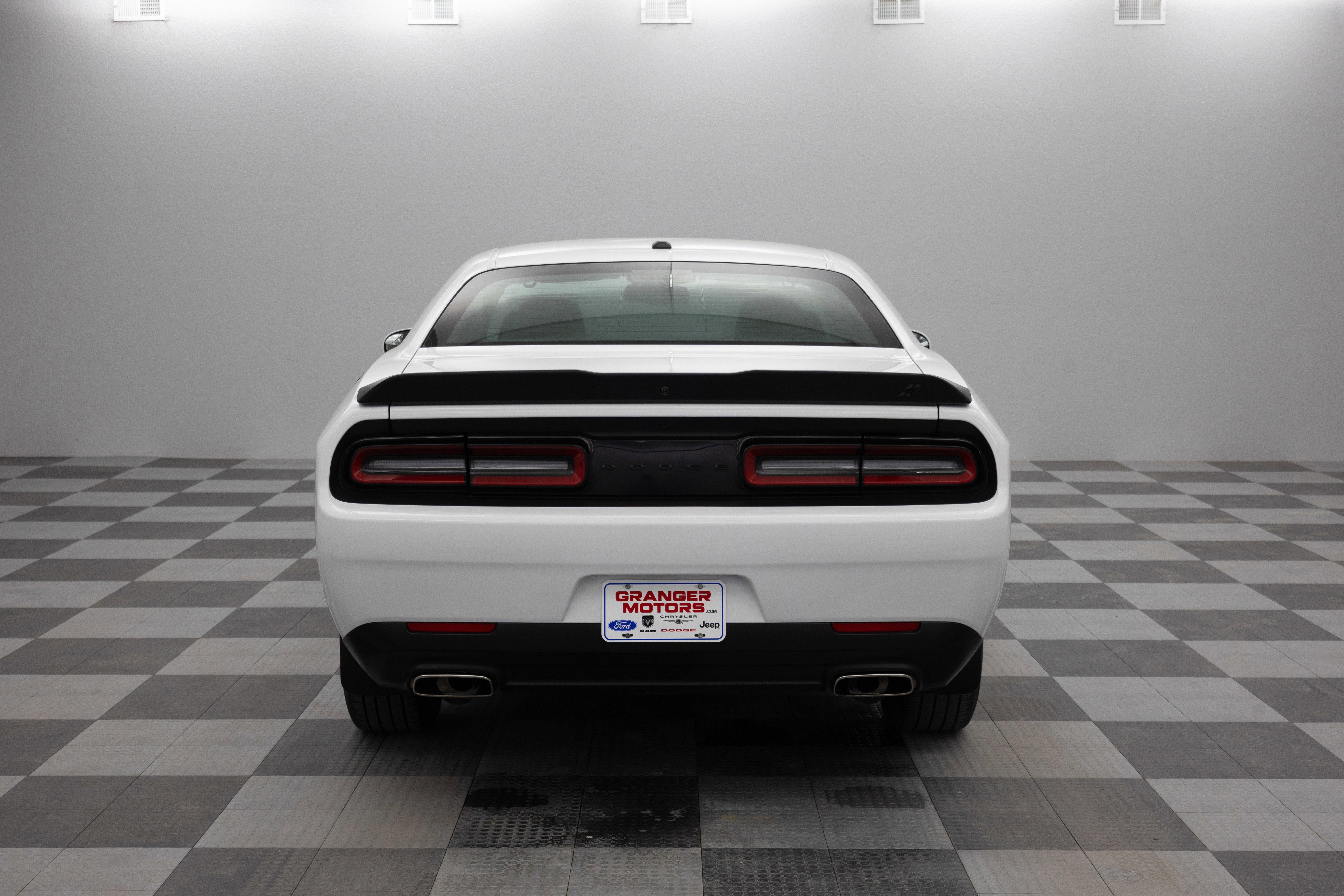 Used 2021 Dodge Challenger SXT w/ Blacktop Package image 7