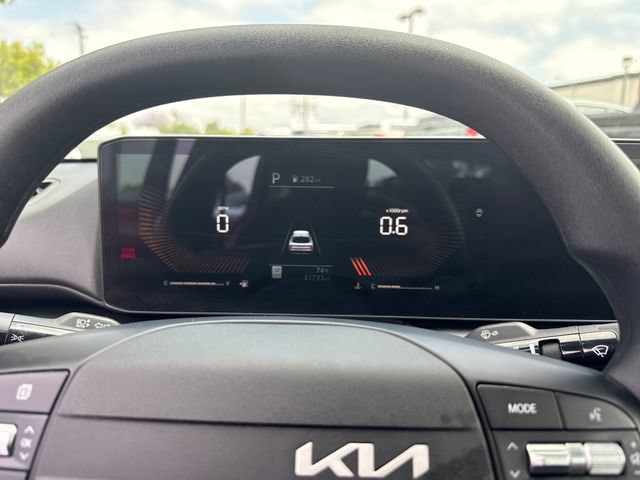 Used 2025 Kia K4 FWD image 16