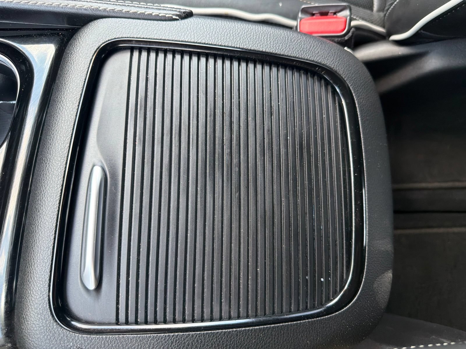 Used 2026 Chrysler Pacifica Limited FWD image 33
