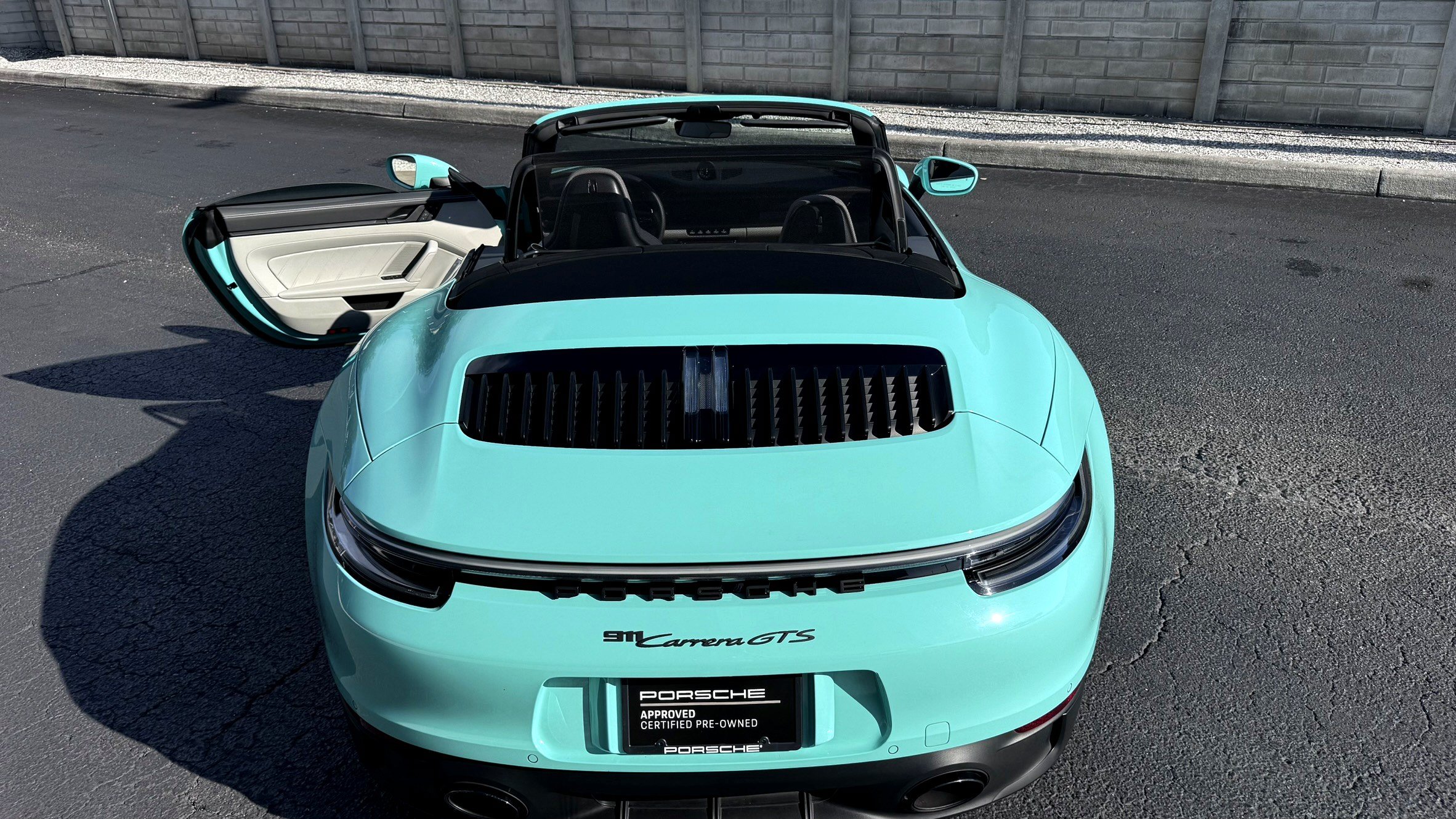 Certified 2023 Porsche 911 Carrera GTS RWD image 19