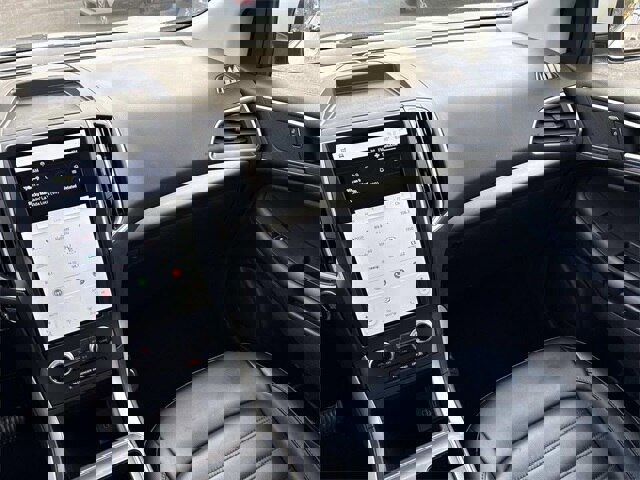 Certified 2024 Ford Edge SEL image 15