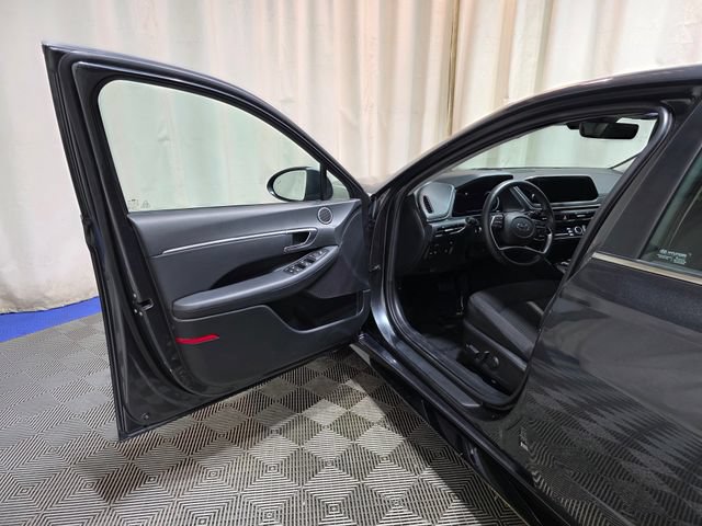 Used 2023 Hyundai Sonata SEL w/ Convenience Package FWD image 11
