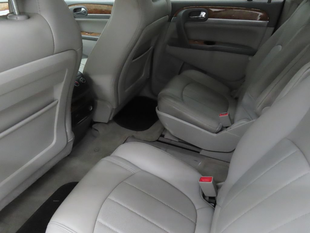 Used 2011 Buick Enclave CXL FWD image 20