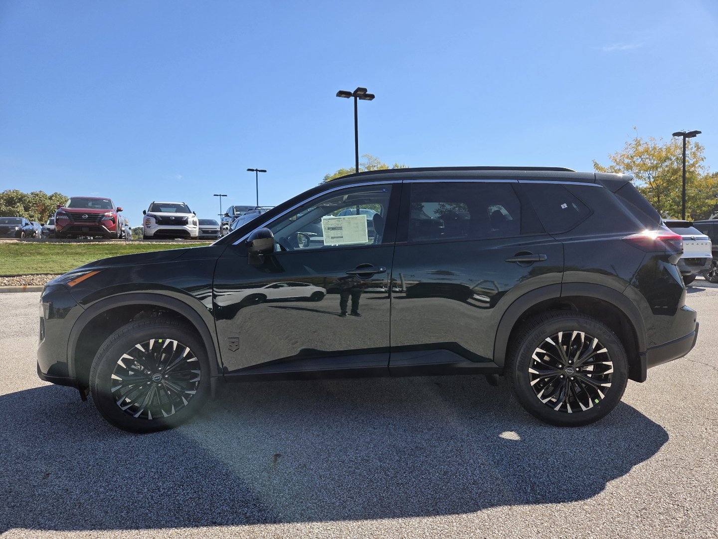 New 2027 Nissan Rogue Dark Armor AWD/4WD image 14