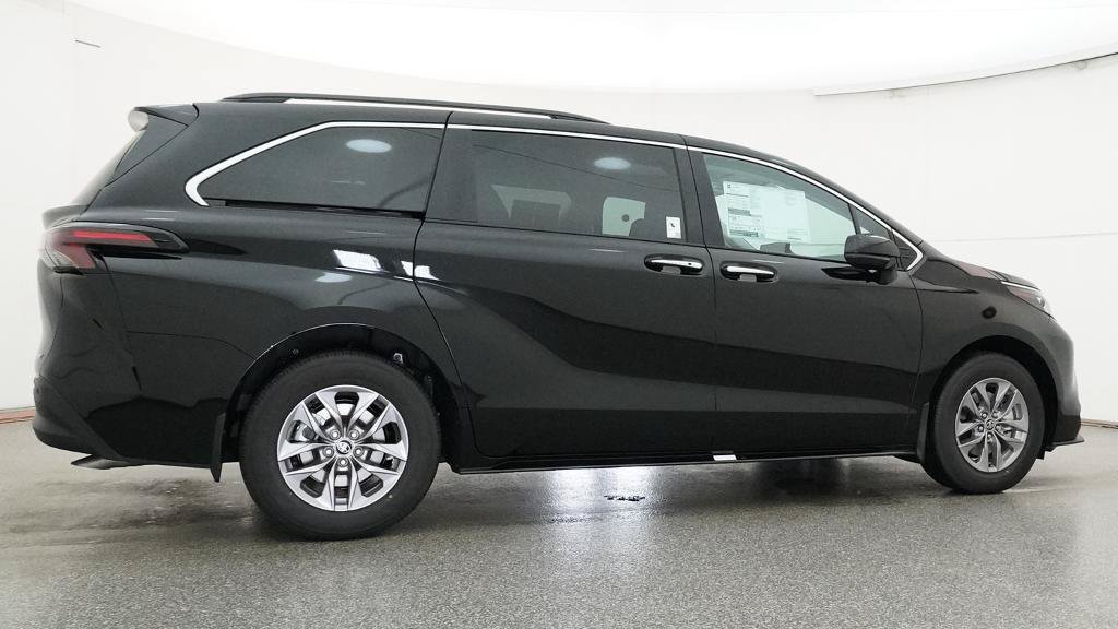 New 2026 Toyota Sienna XLE FWD image 29