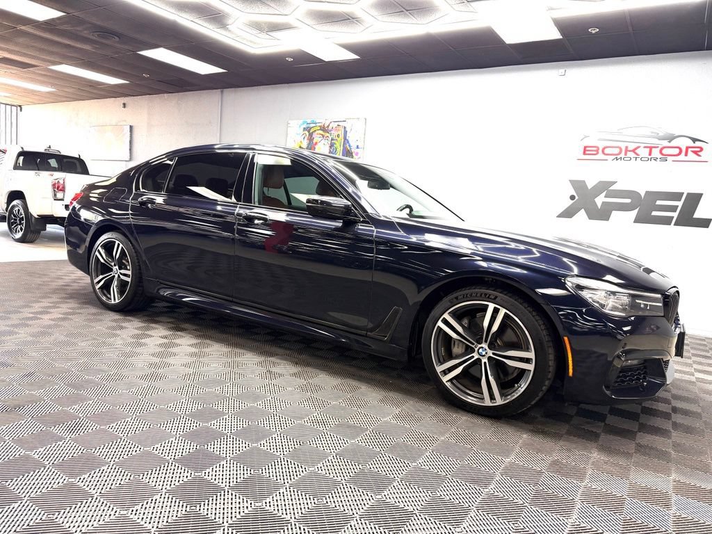 Used 2019 BMW 740i w/ M Sport Package RWD image 2