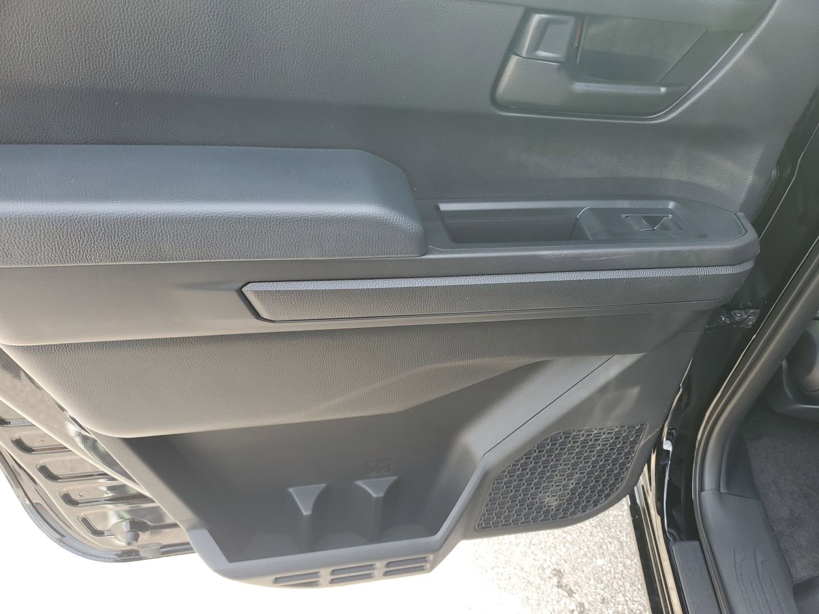 New 2026 Toyota Tacoma SR AWD/4WD image 15