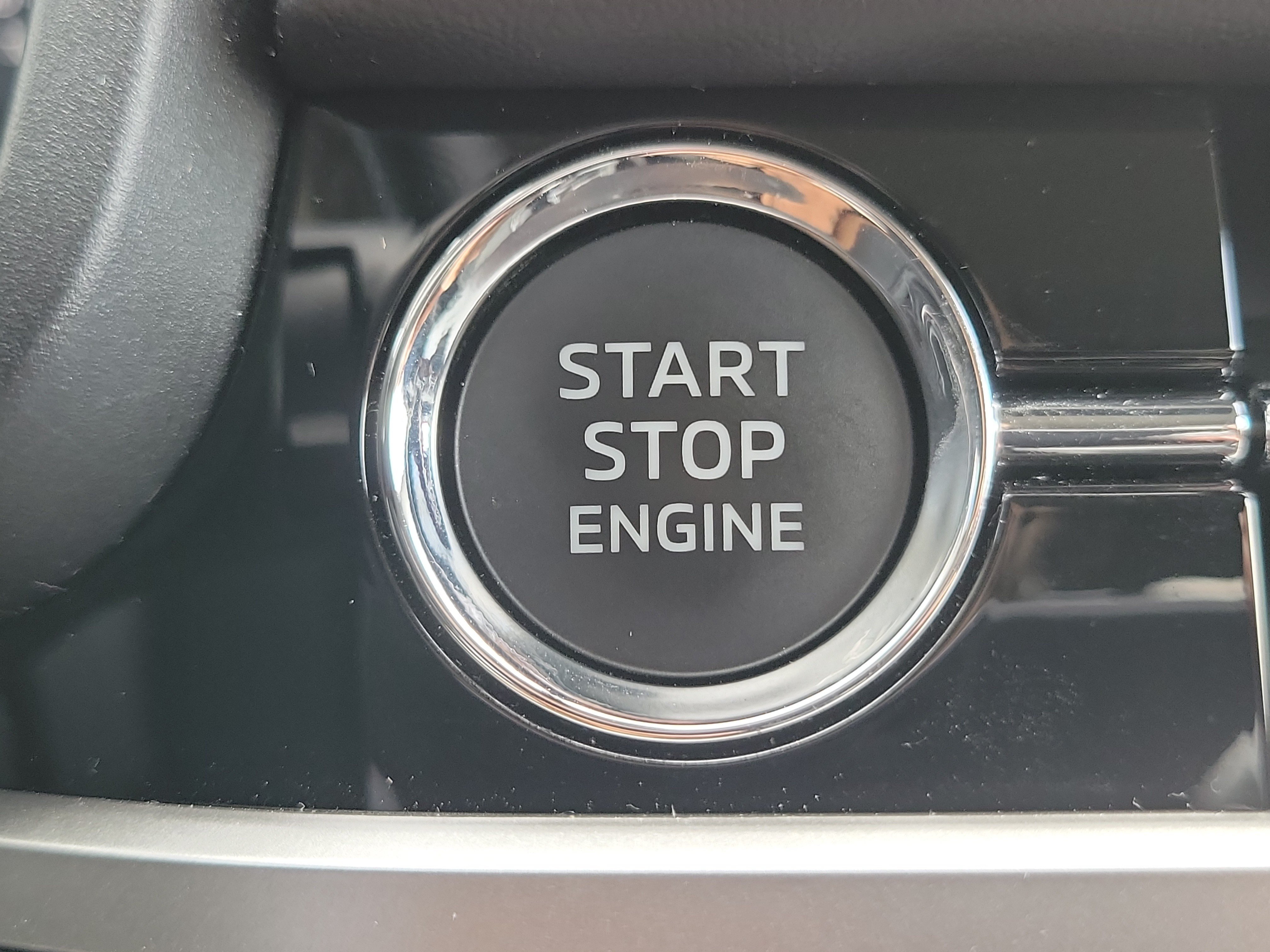 Used 2025 Mitsubishi Outlander SE FWD image 24