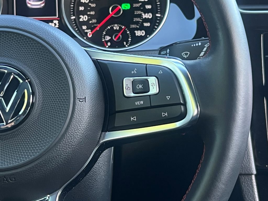 Used 2020 Volkswagen GTI SE image 26