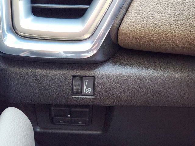 Used 2024 GMC Canyon Denali image 23