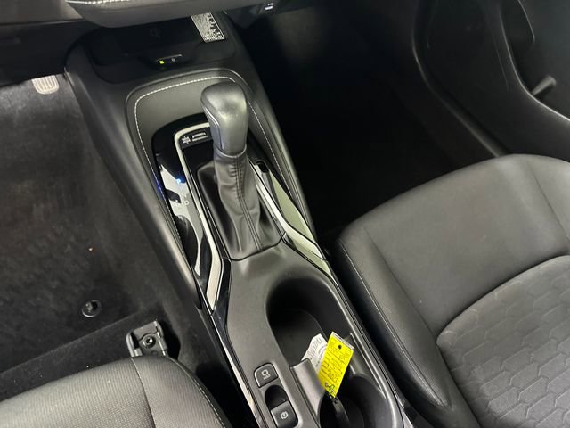 Used 2025 Toyota Corolla SE w/ SE Package image 20