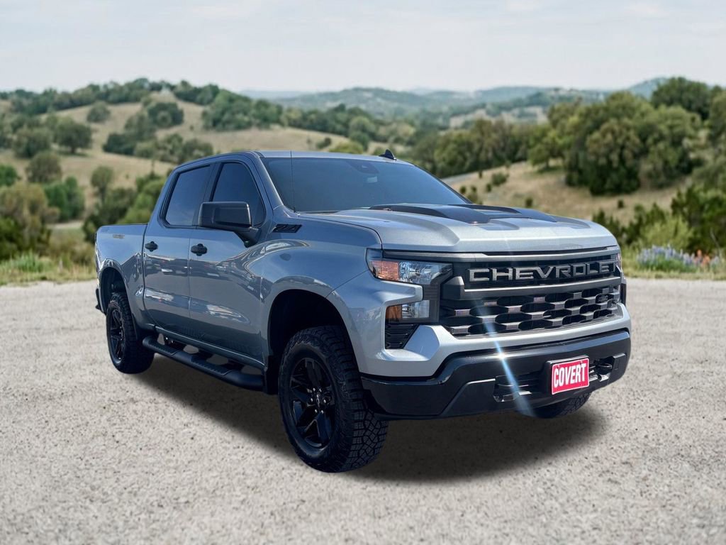 Used 2026 Chevrolet Silverado 1500 Custom Trail Boss w/ Dark Appearance Package AWD/4WD image 9