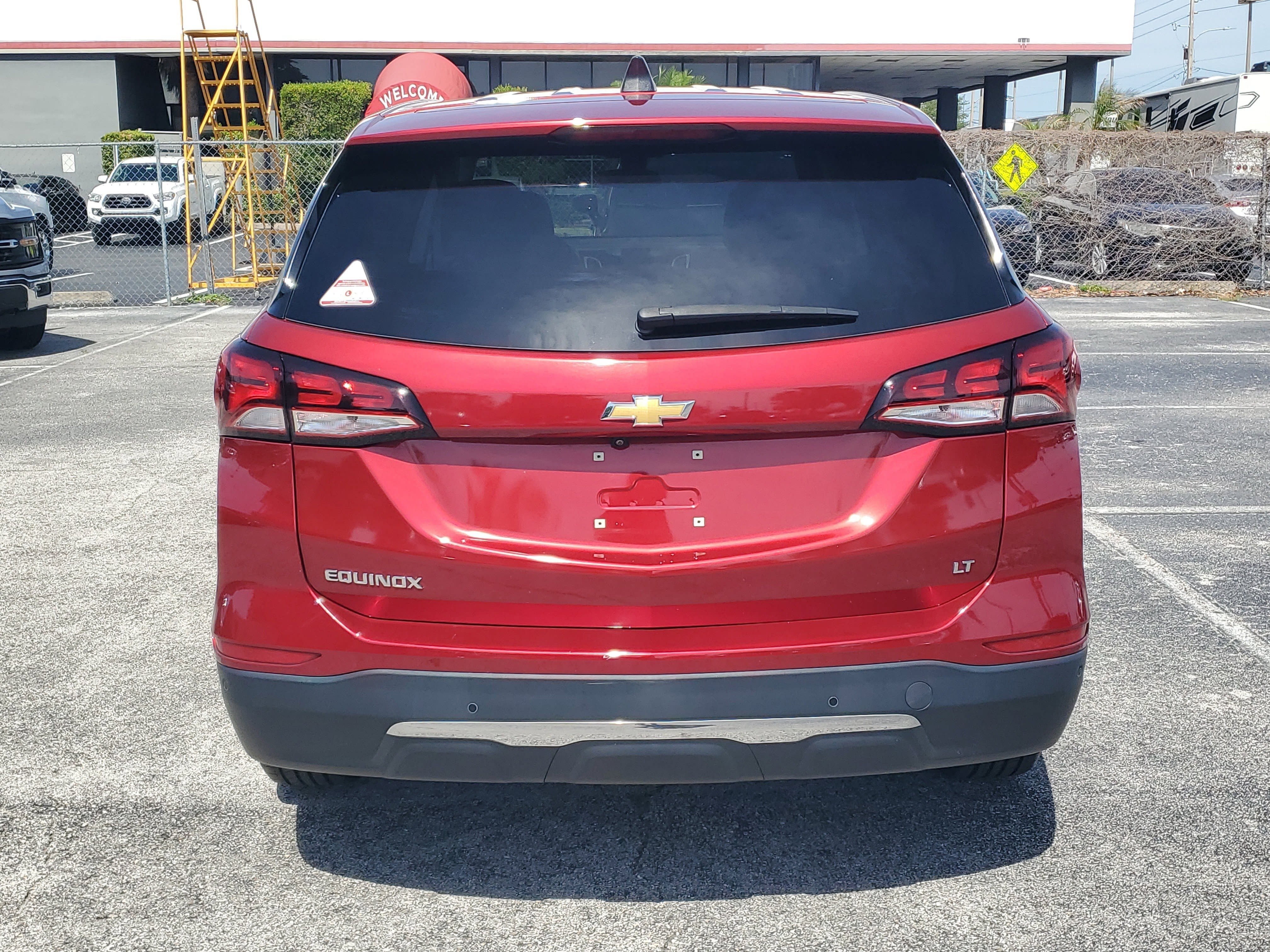 Used 2024 Chevrolet Equinox LT FWD image 5