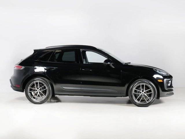 New 2026 Porsche Macan AWD/4WD image 8