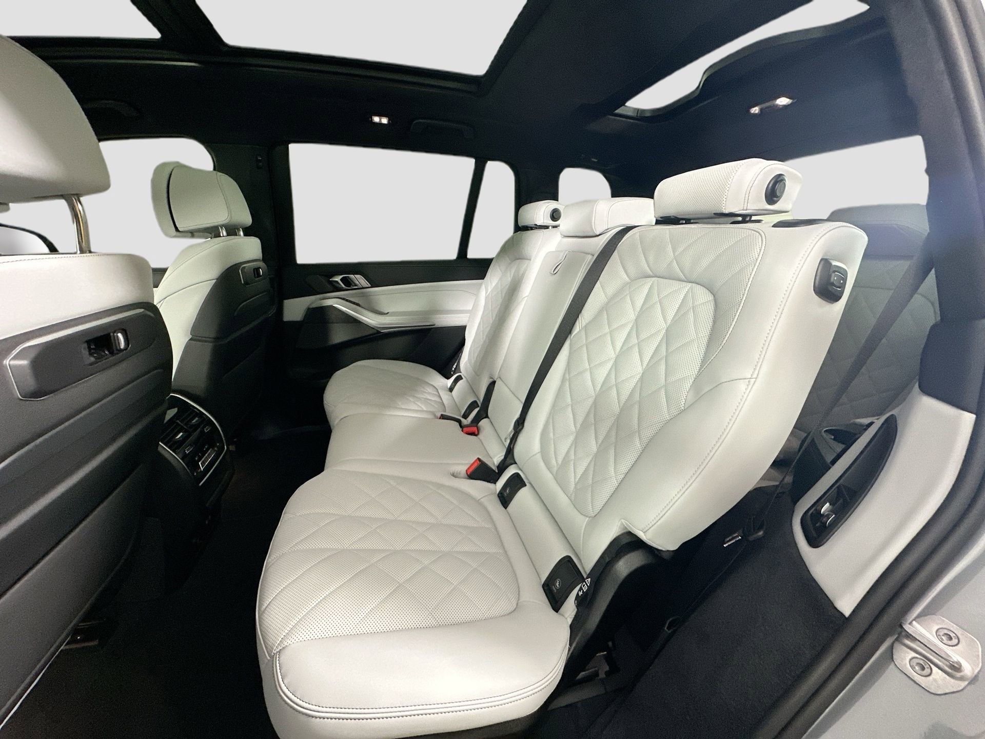 New 2026 BMW X7 xDrive40i image 26