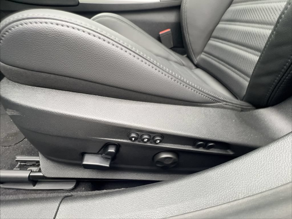 New 2026 Alfa Romeo Giulia w/ Driving Assist Package RWD image 22