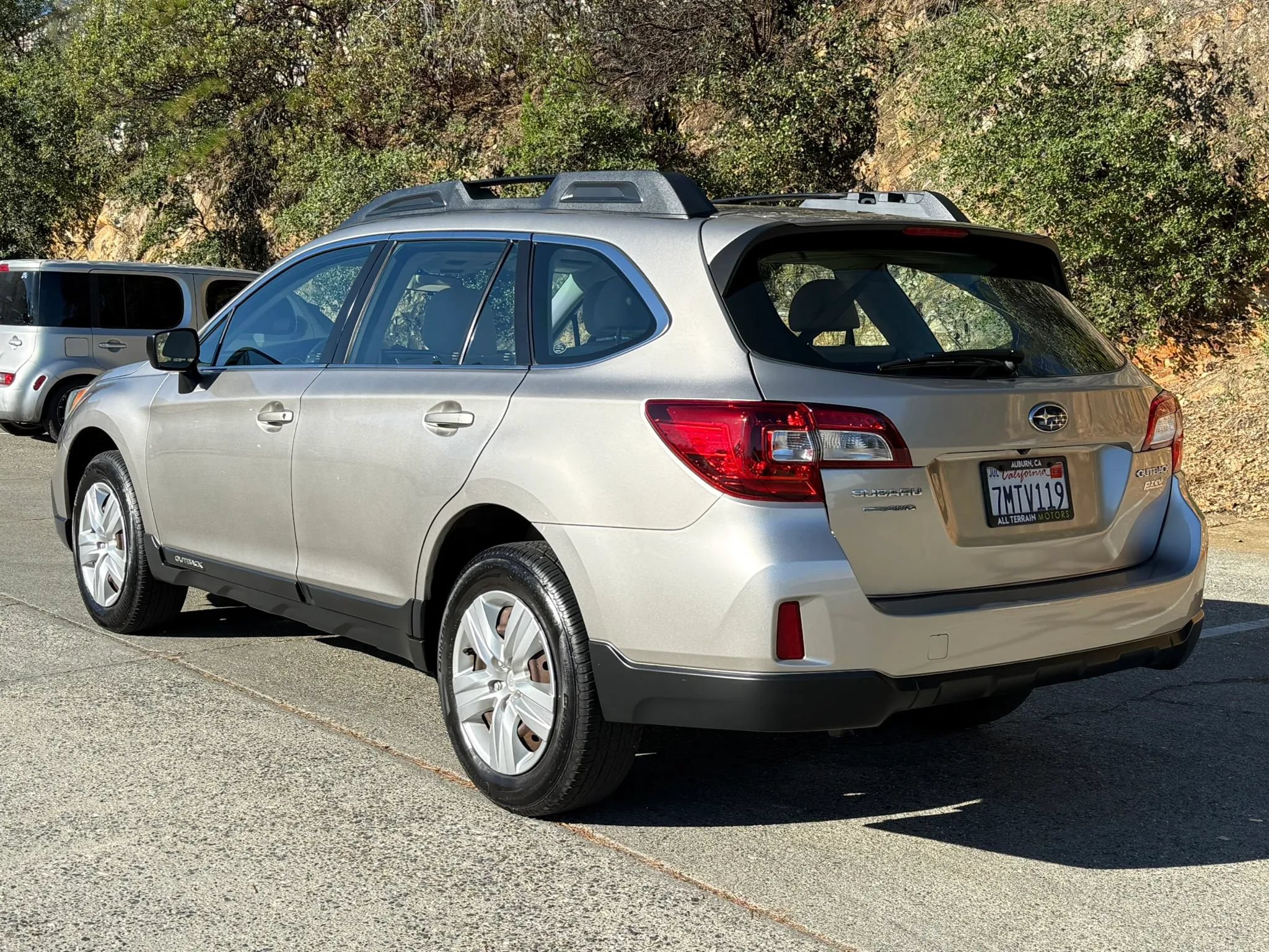 Used 2015 Subaru Outback 2.5i AWD/4WD image 4