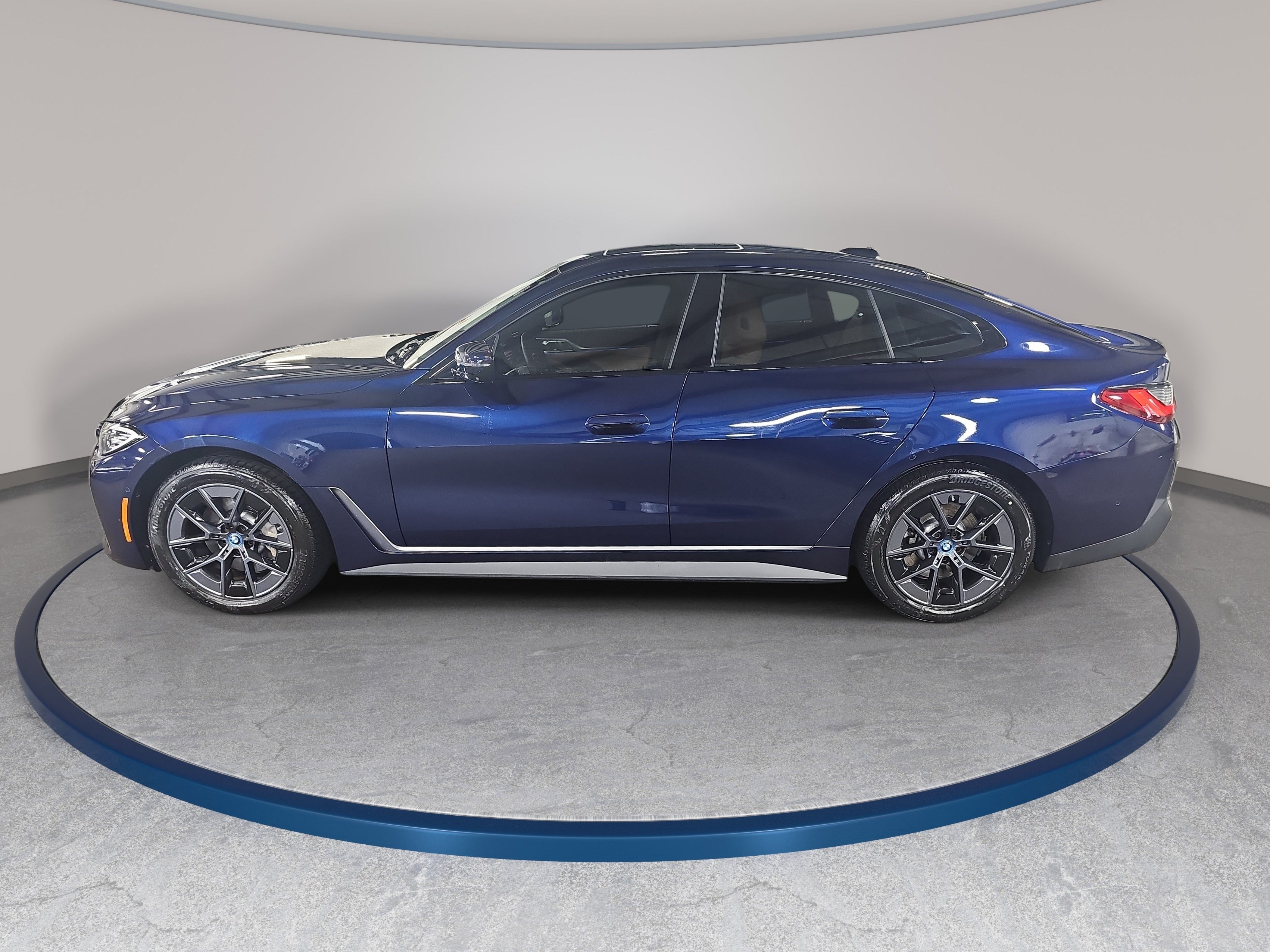 Used 2023 BMW i4 eDrive35 w/ Premium Package RWD image 9