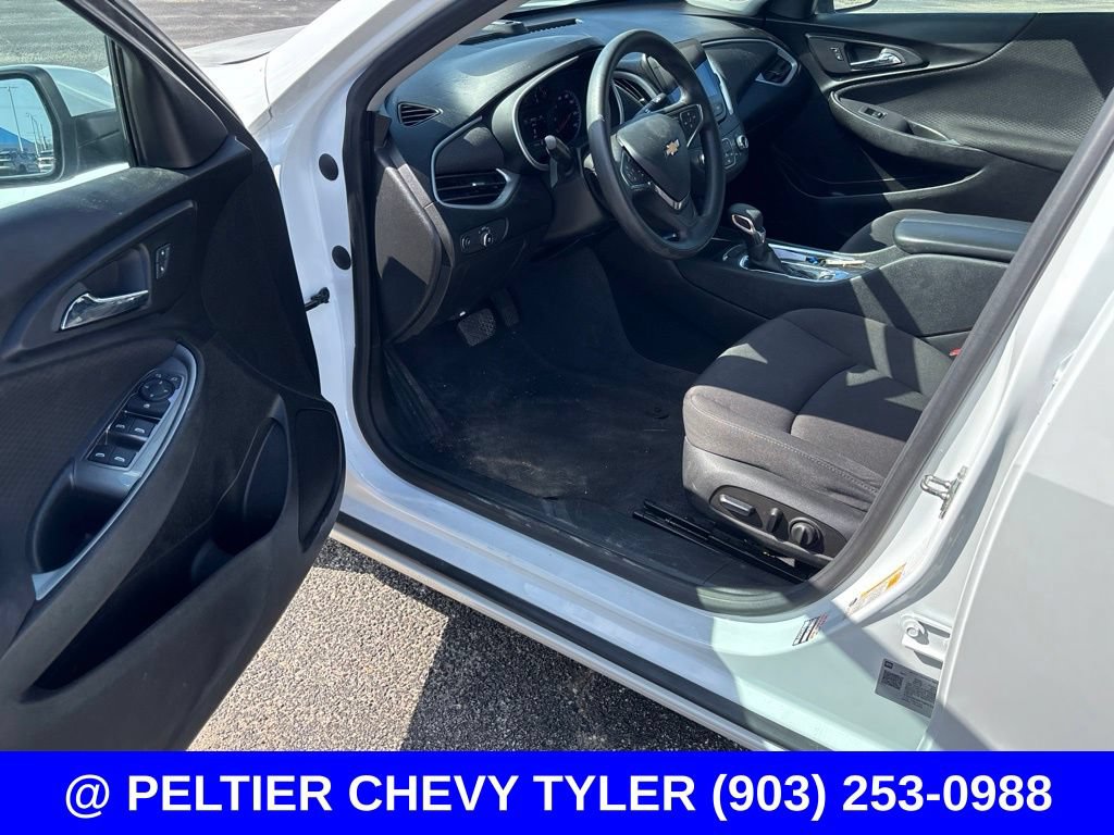 Used 2023 Chevrolet Malibu LT FWD image 11