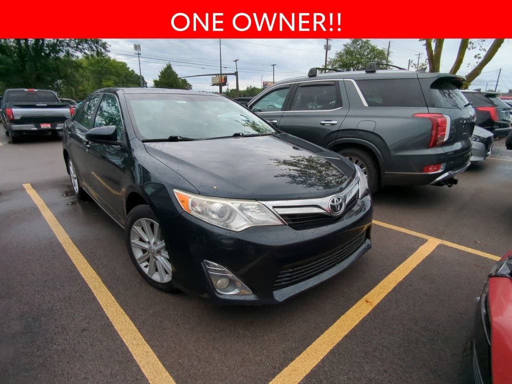 Used 2012 Toyota Camry XLE w/ Leather Pkg FWD image 3