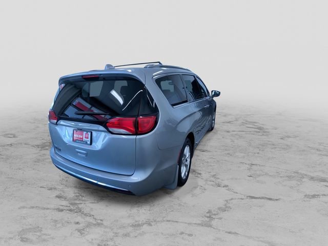 Used 2018 Chrysler Pacifica Touring-L Plus w/ Advanced Safetytec Group image 10