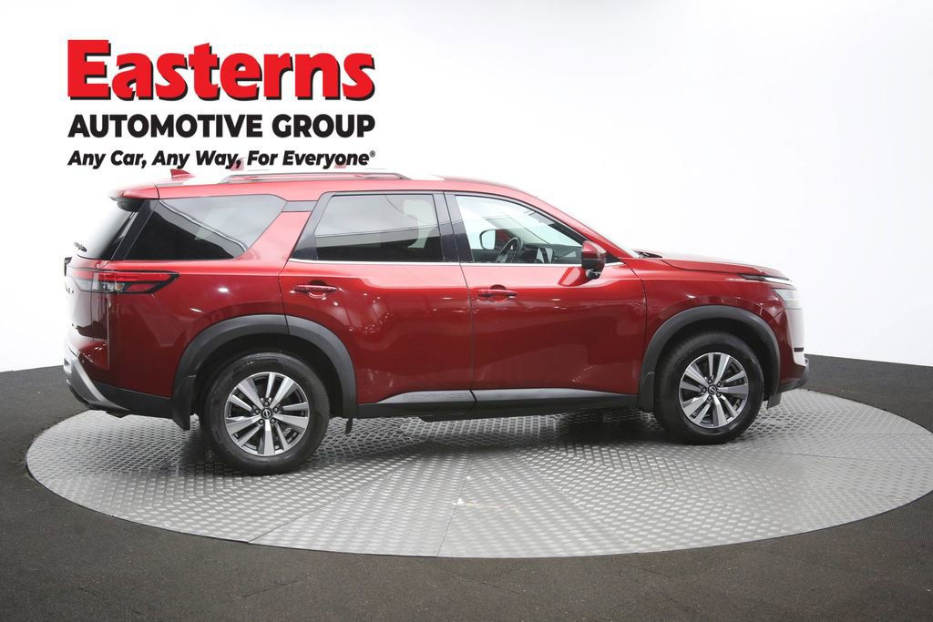 Used 2022 Nissan Pathfinder SL AWD/4WD image 43