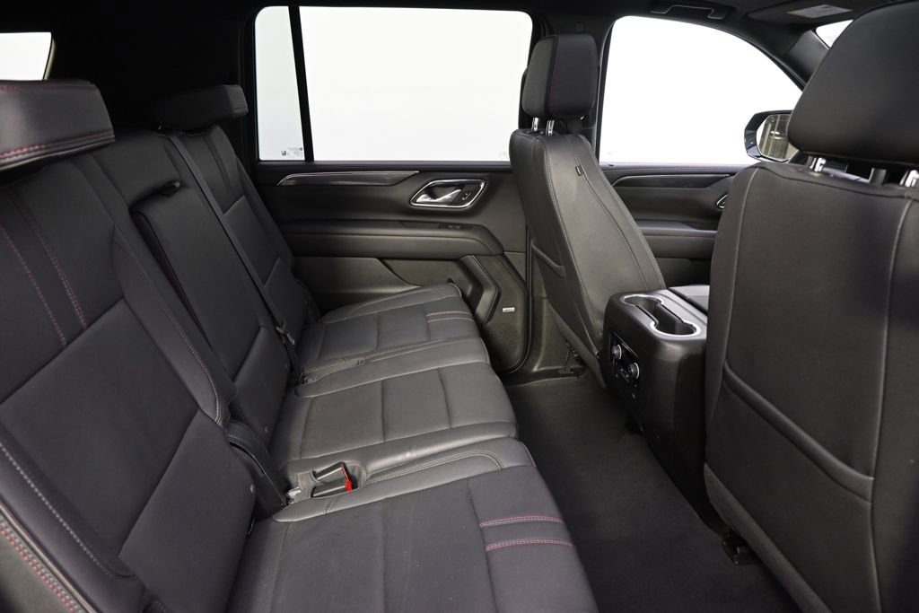 Used 2023 Chevrolet Suburban RST w/ Luxury Package AWD/4WD image 18