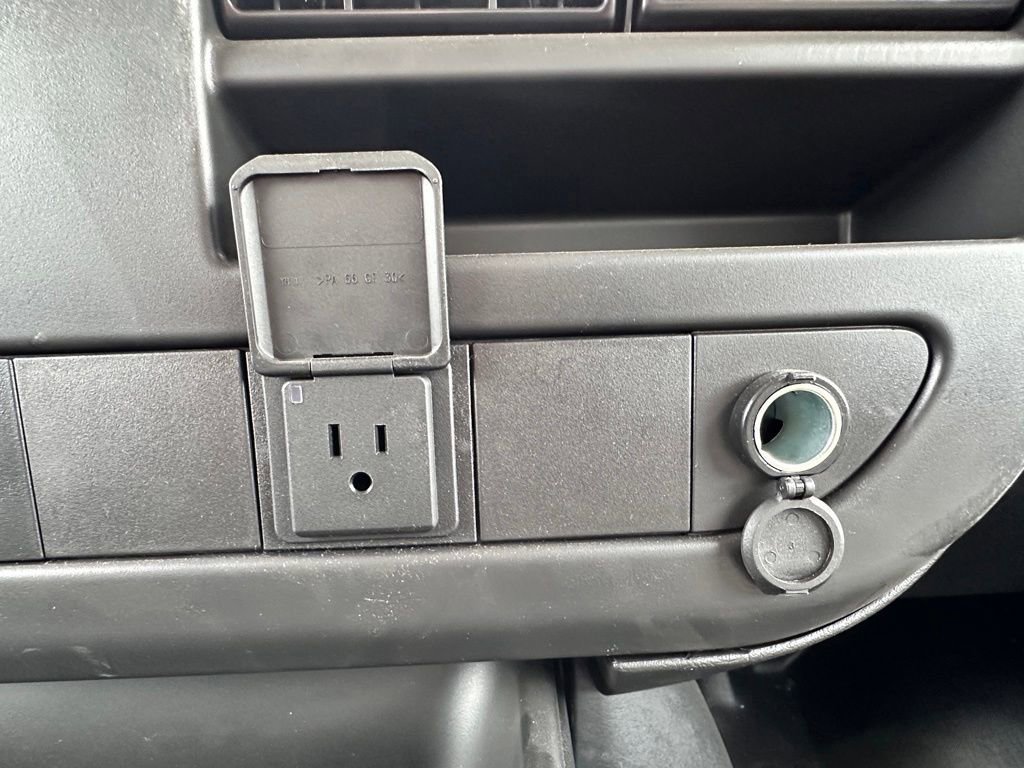 New 2025 GMC Savana 3500 w/ Power Convenience Package RWD image 20