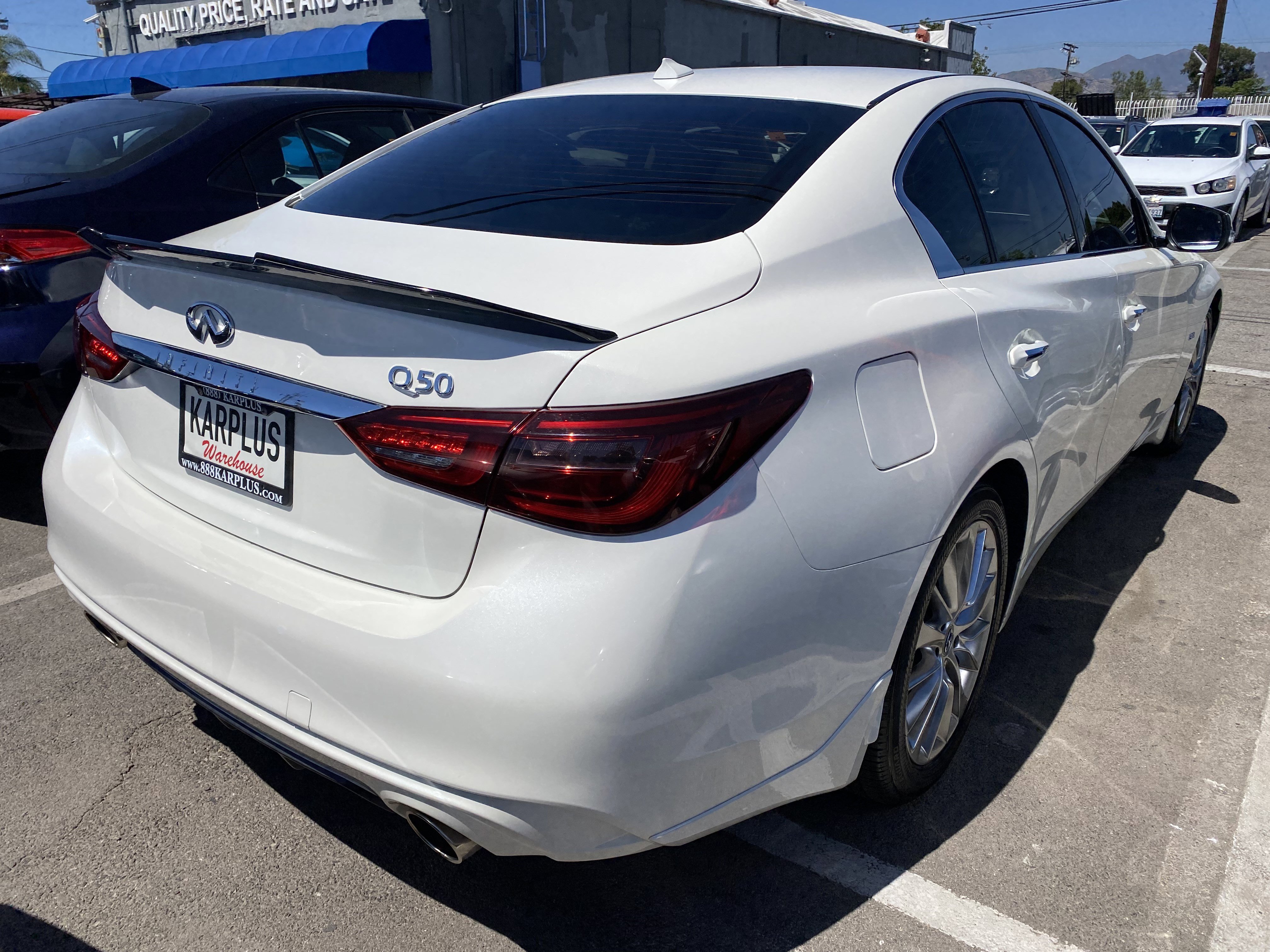 Used 2019 INFINITI Q50 Luxe w/ Essential Package (3.0T Luxe) RWD image 9