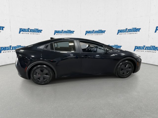 Used 2025 Toyota Prius LE FWD image 12