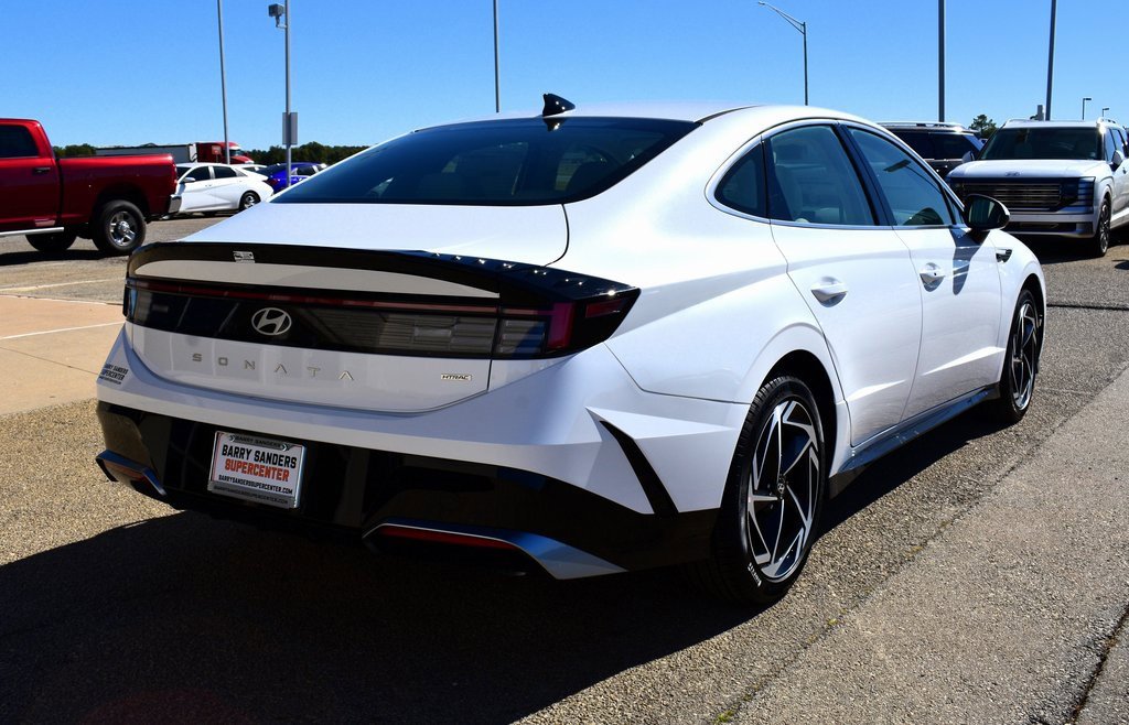 New 2026 Hyundai Sonata SEL image 3