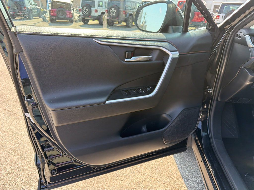 Used 2024 Toyota RAV4 Adventure AWD/4WD image 13