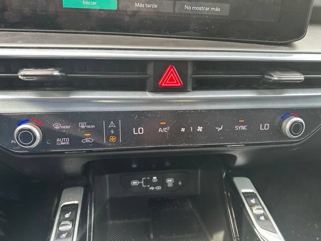 Used 2025 Kia Sorento SX FWD image 15