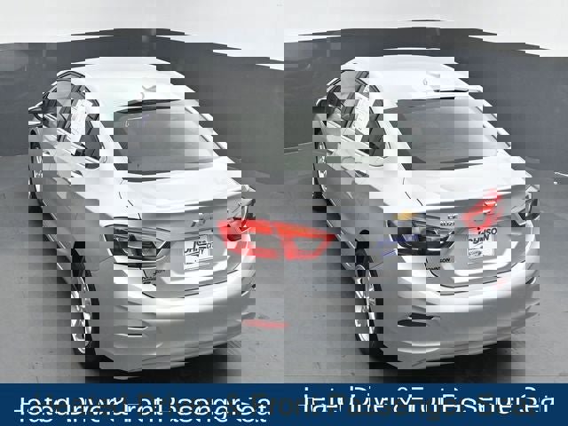 Used 2018 Chevrolet Cruze LT w/ Convenience Package image 22