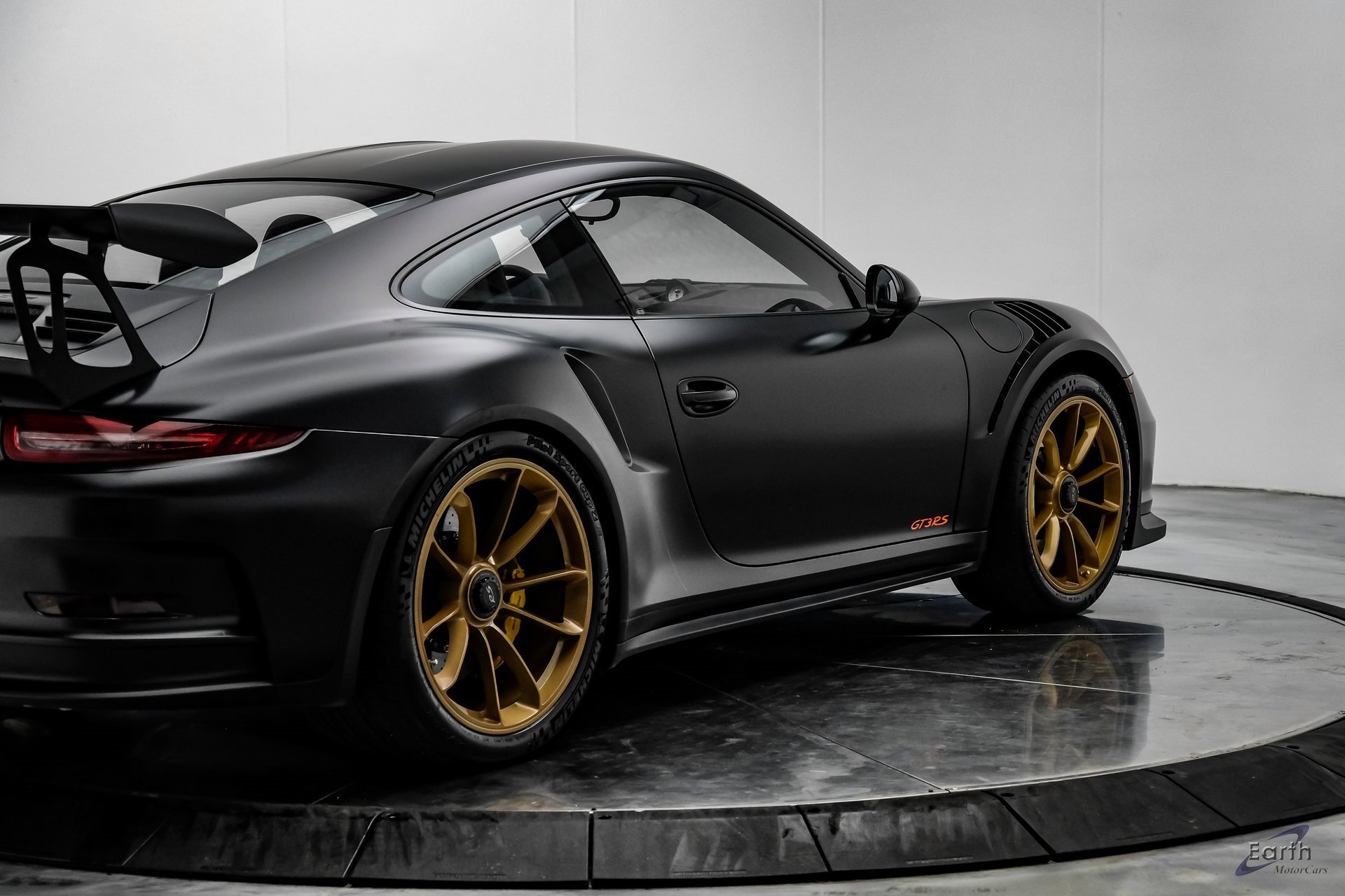 Used 2016 Porsche 911 GT3 RS image 15