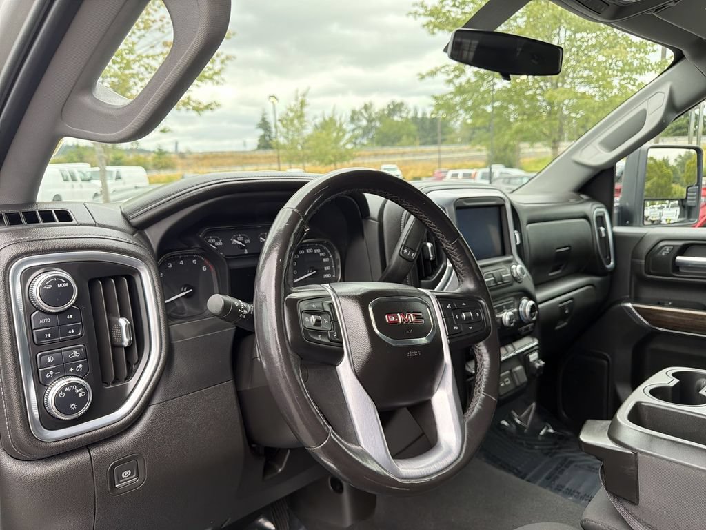 Used 2022 GMC Sierra 3500 SLE w/ SLE Convenience Package AWD/4WD image 11