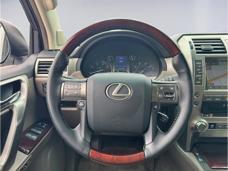 Used 2015 Lexus GX 460 w/ Premium Package AWD/4WD image 14