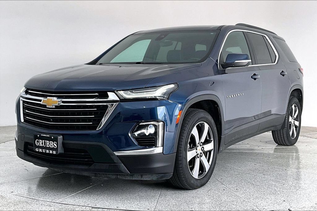 Used 2023 Chevrolet Traverse LT w/ LT Premium Package FWD image 5