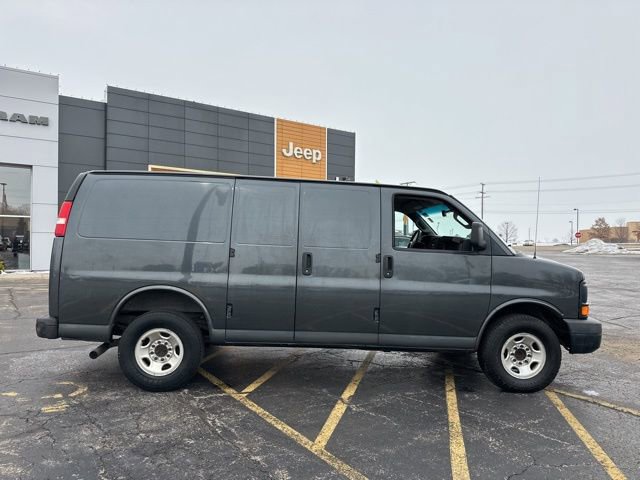 Used 2016 Chevrolet Express 2500 image 5