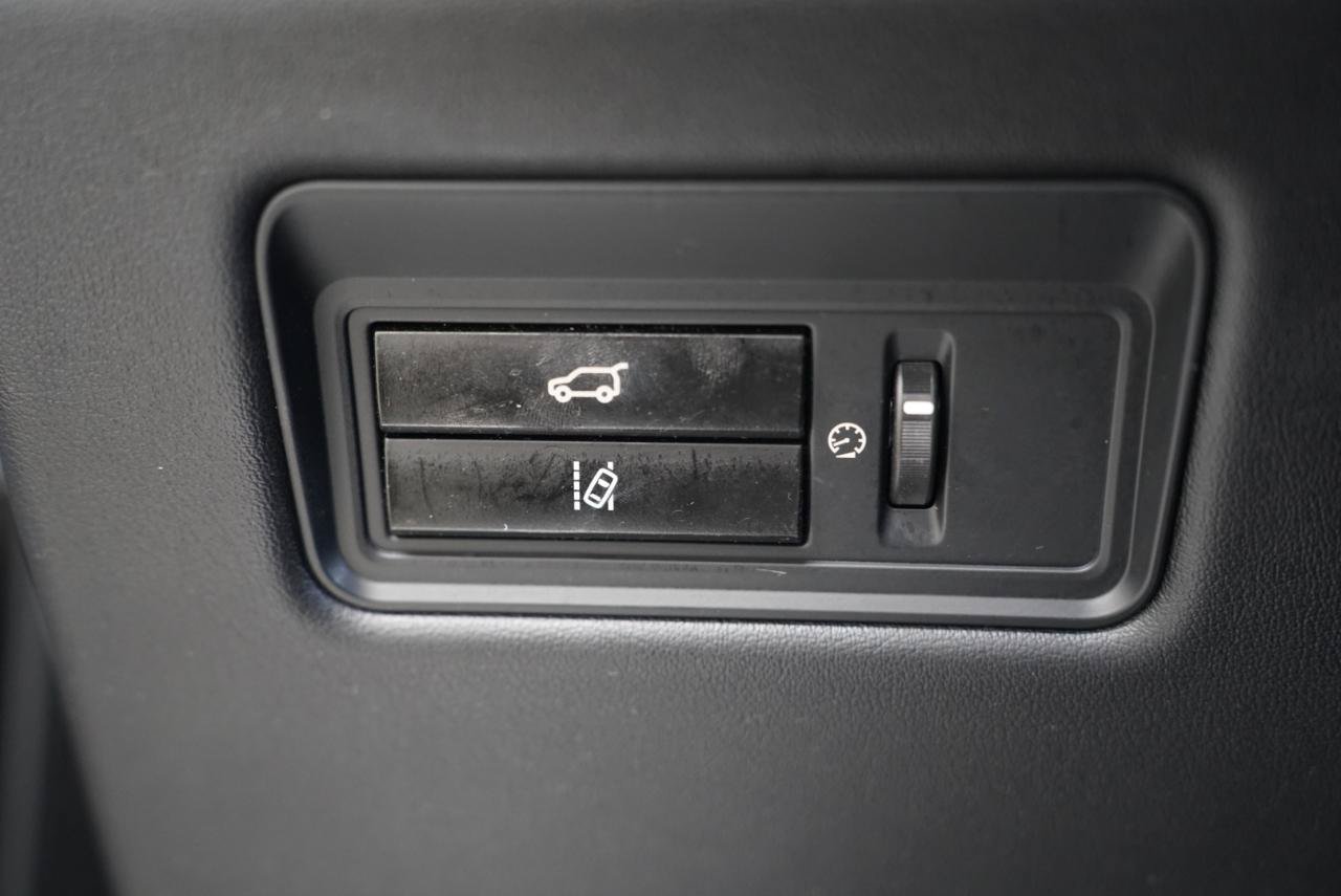 Used 2015 Land Rover Range Rover Sport Supercharged AWD/4WD image 23