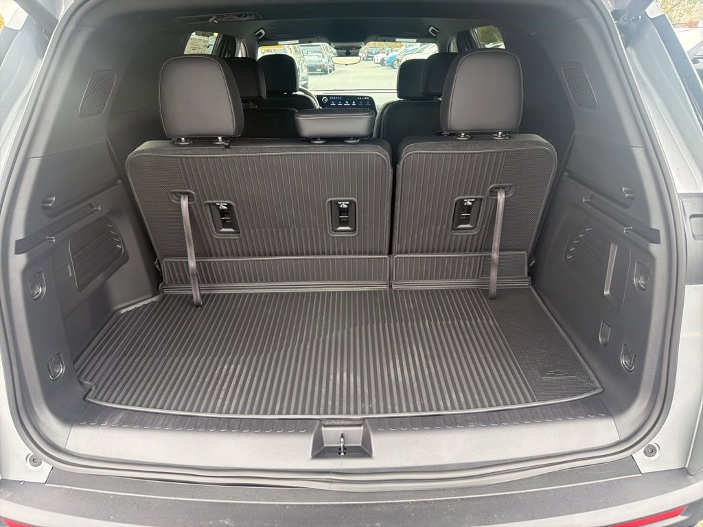 New 2026 Chevrolet Traverse LT w/ Midnight/Sport Edition image 48