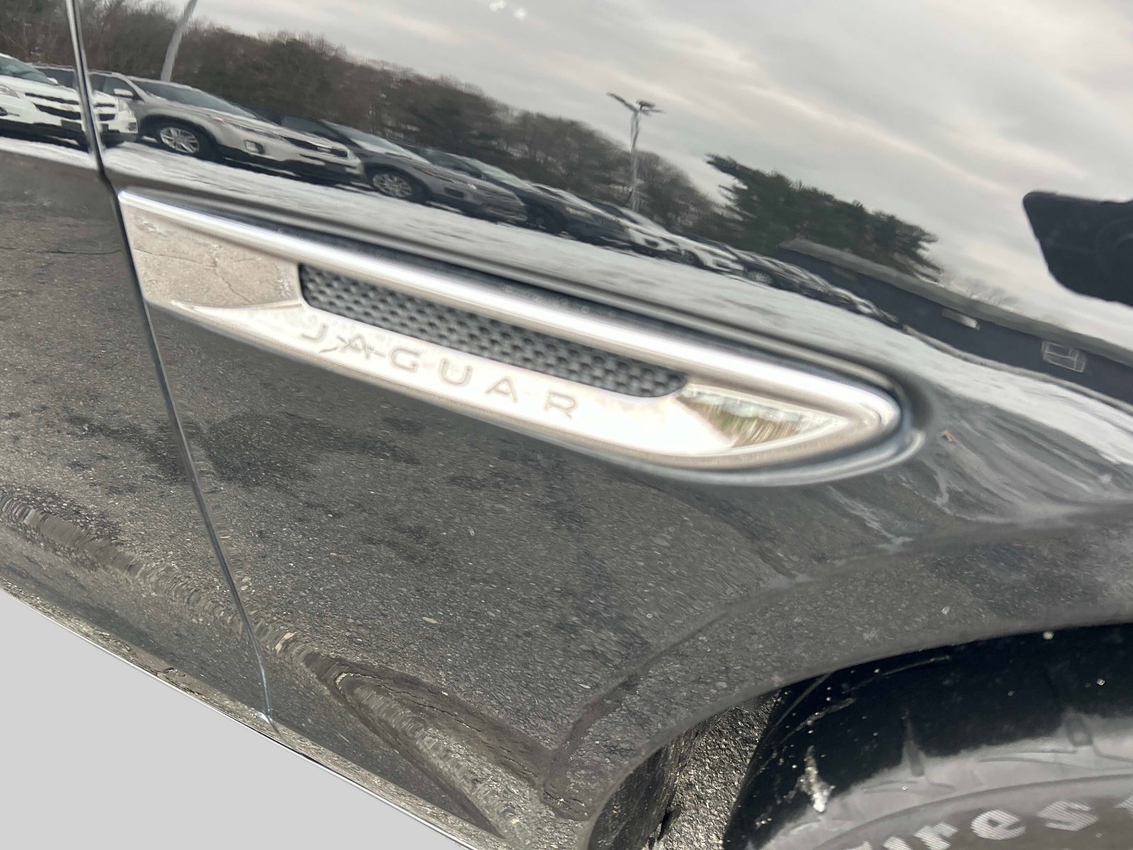 Used 2016 Jaguar XF Prestige image 19