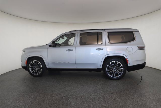 Used 2023 Jeep Grand Wagoneer Series III image 7