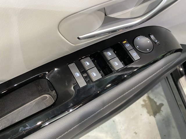 New 2025 Hyundai Tucson Limited image 15