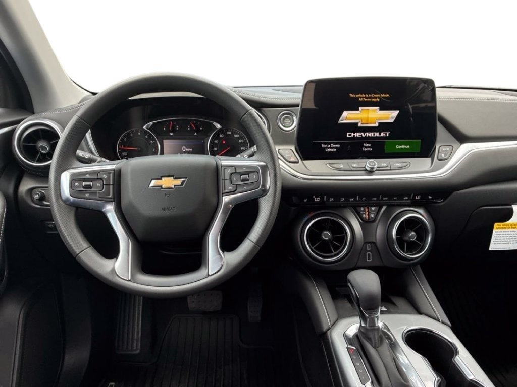 New 2026 Chevrolet Blazer LT w/ Convenience Package FWD image 16