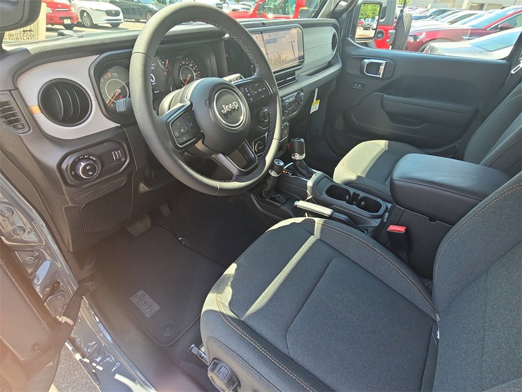 New 2025 Jeep Gladiator Sport image 16