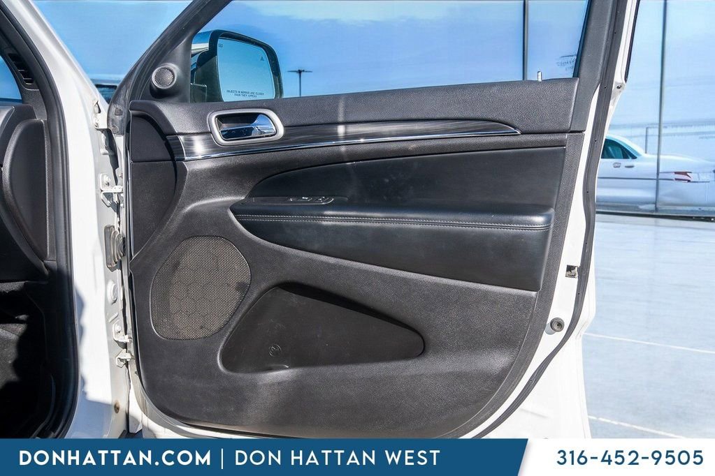 Used 2019 Jeep Grand Cherokee Limited image 24