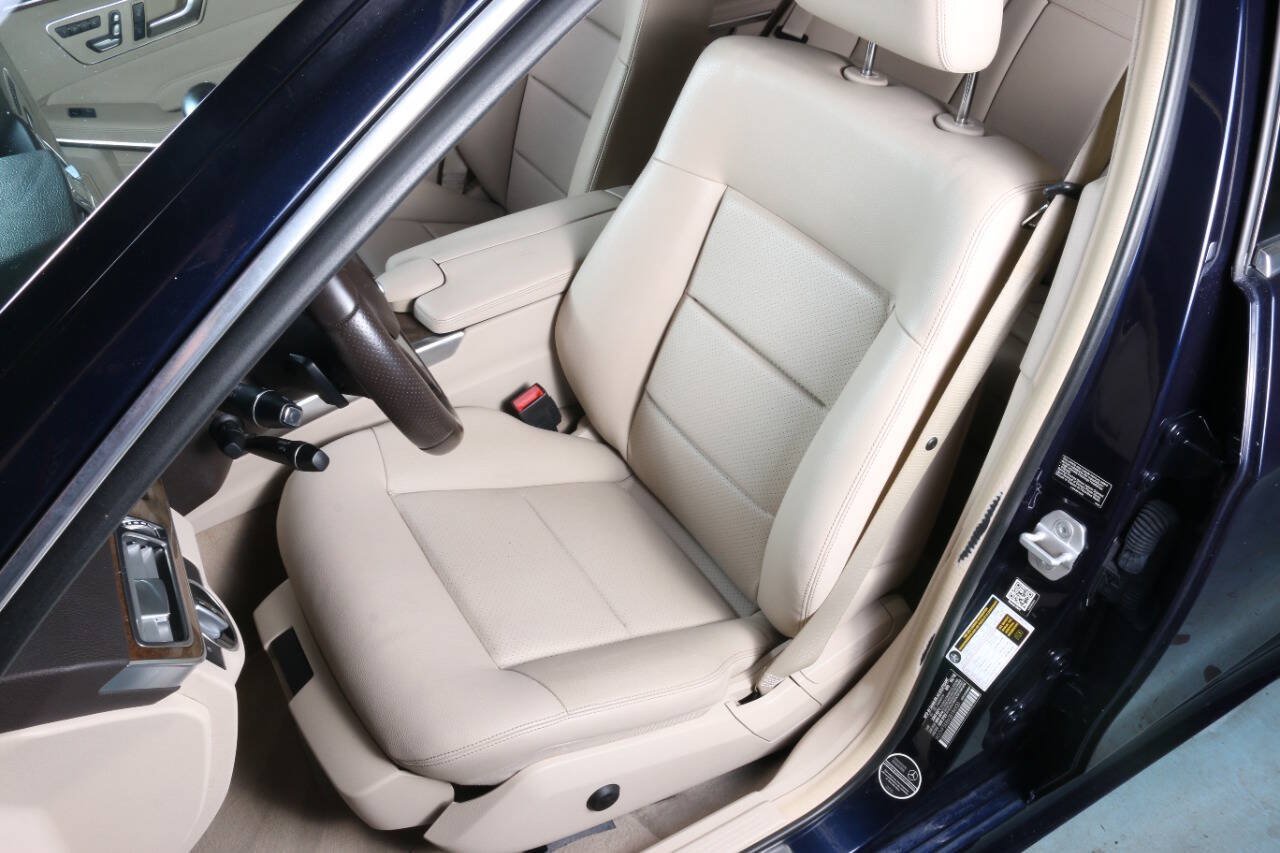 Used 2016 Mercedes-Benz E 350 Sedan image 5
